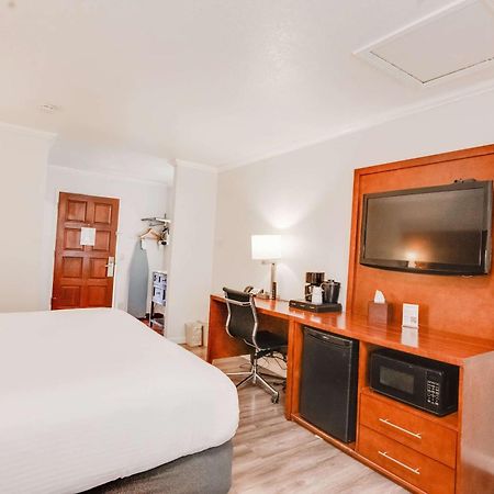 Ramada By Wyndham Mountain View Ξενοδοχείο Εξωτερικό φωτογραφία