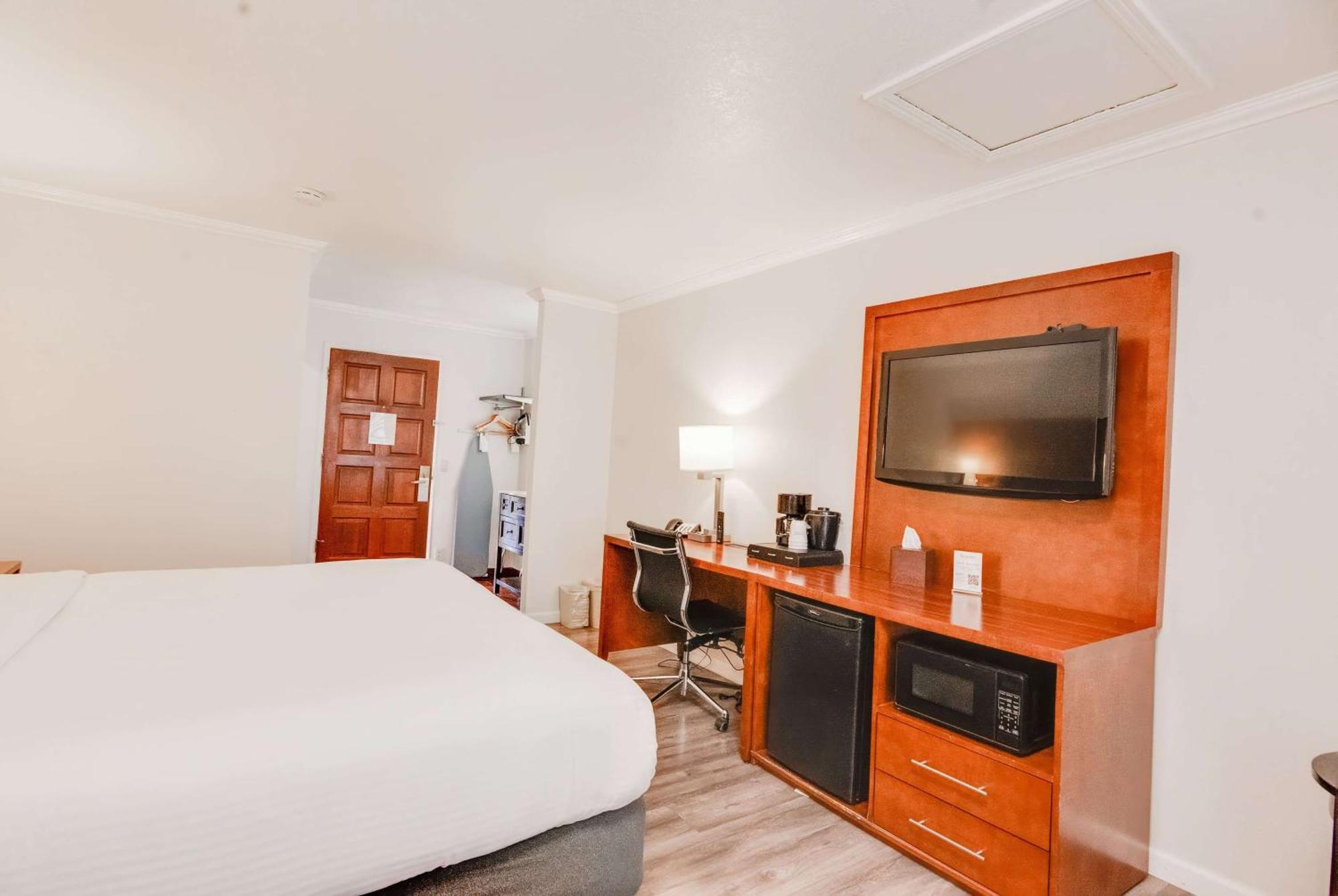 Ramada By Wyndham Mountain View Ξενοδοχείο Εξωτερικό φωτογραφία