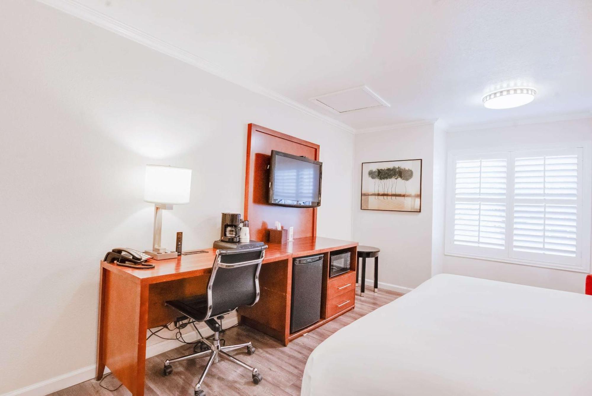 Ramada By Wyndham Mountain View Ξενοδοχείο Εξωτερικό φωτογραφία