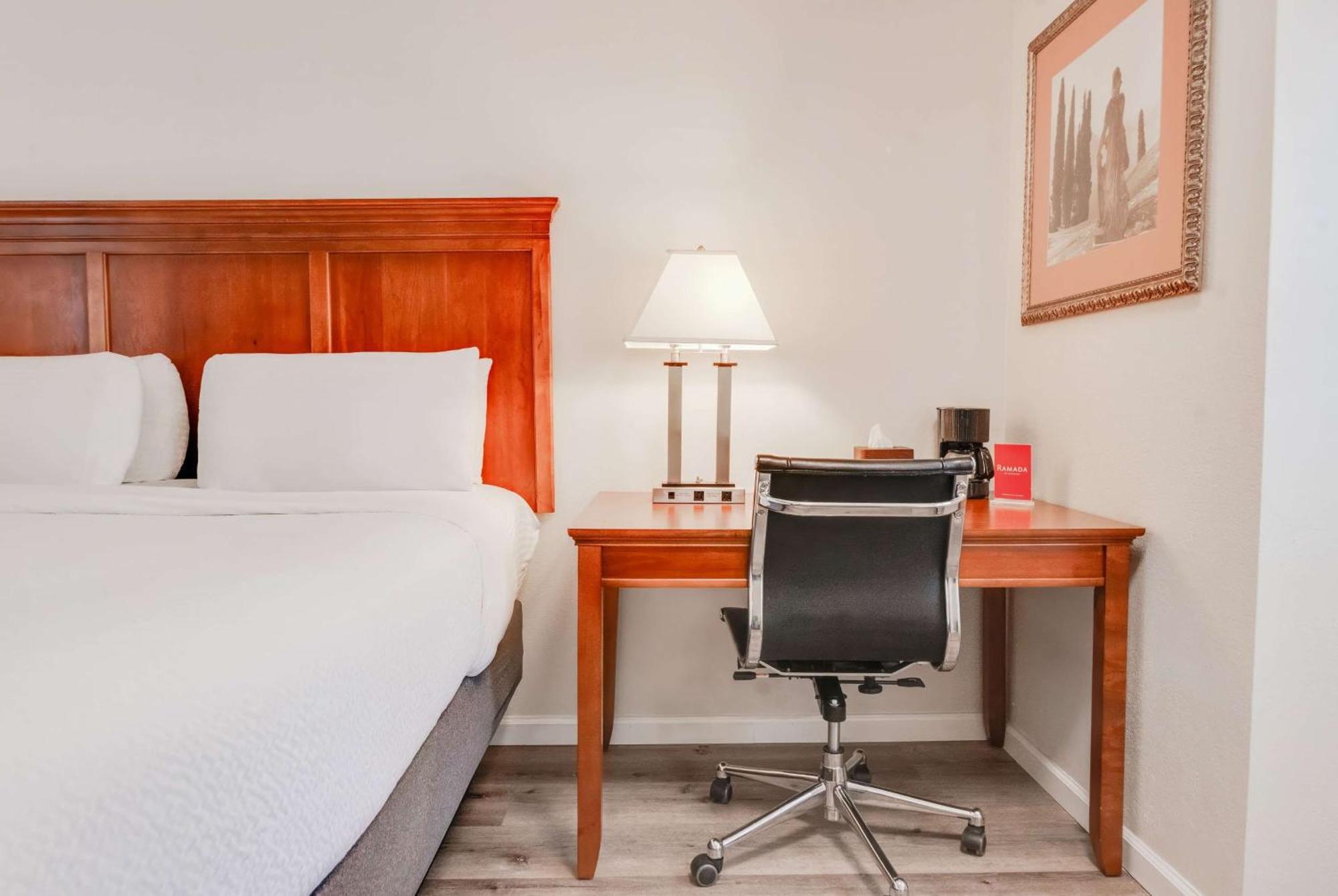 Ramada By Wyndham Mountain View Ξενοδοχείο Εξωτερικό φωτογραφία