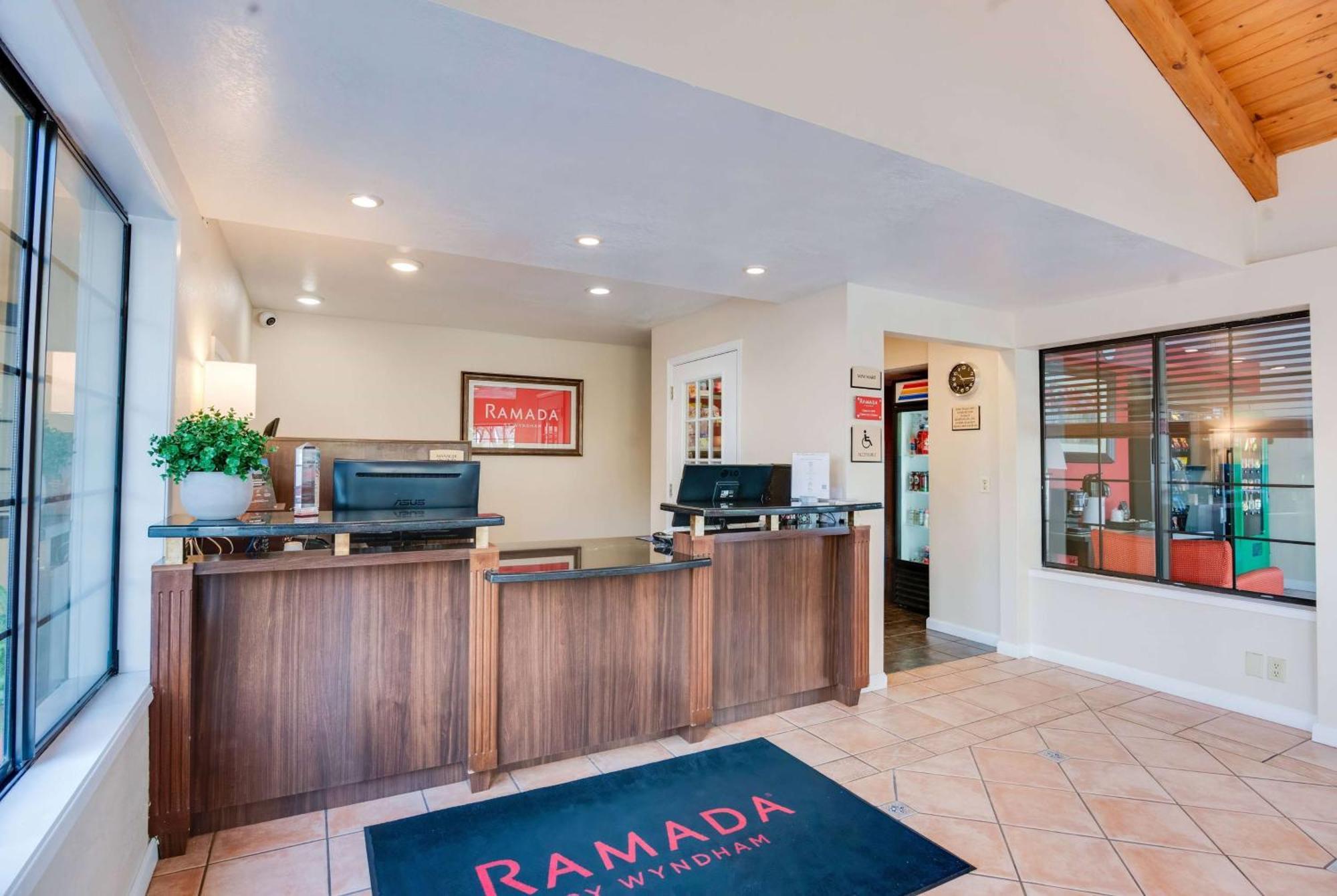 Ramada By Wyndham Mountain View Ξενοδοχείο Εξωτερικό φωτογραφία